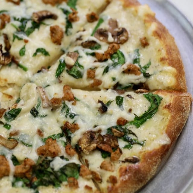 Chicken Alfredo Pizza (10").