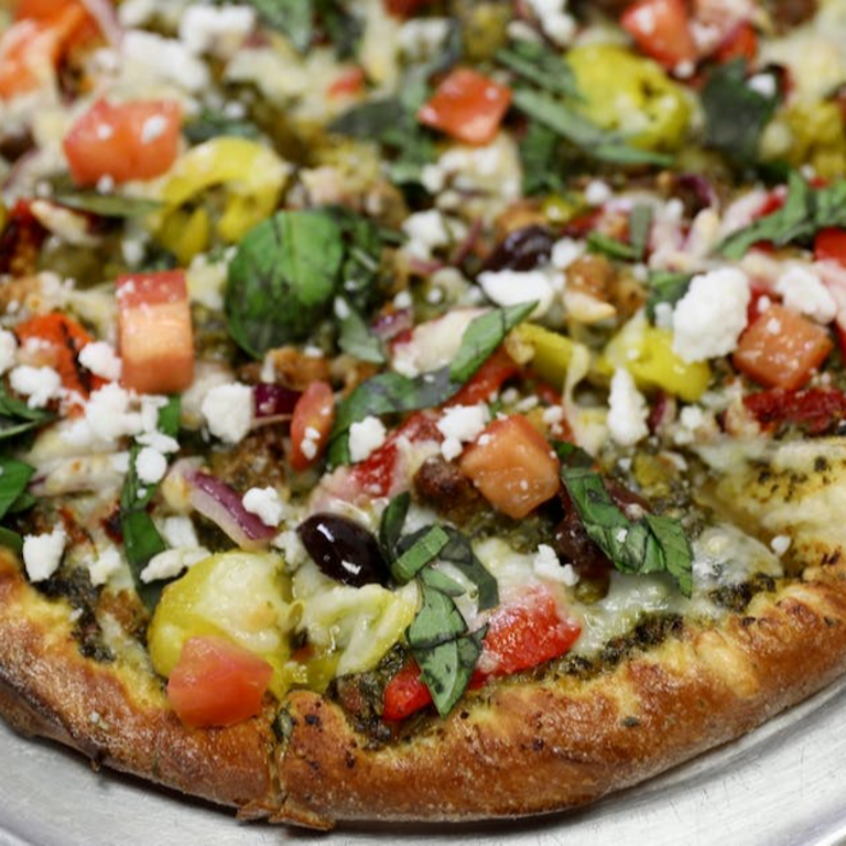 Fresh and Flavorful Pizza
