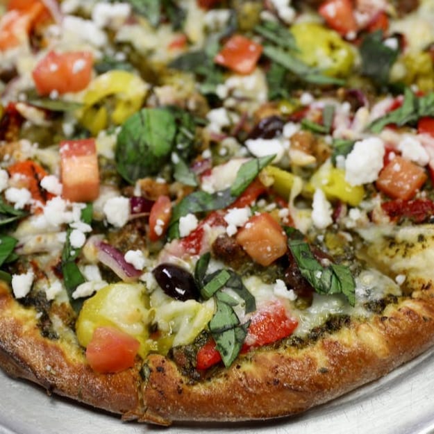 Pesto Mediterranean Pizza (14").