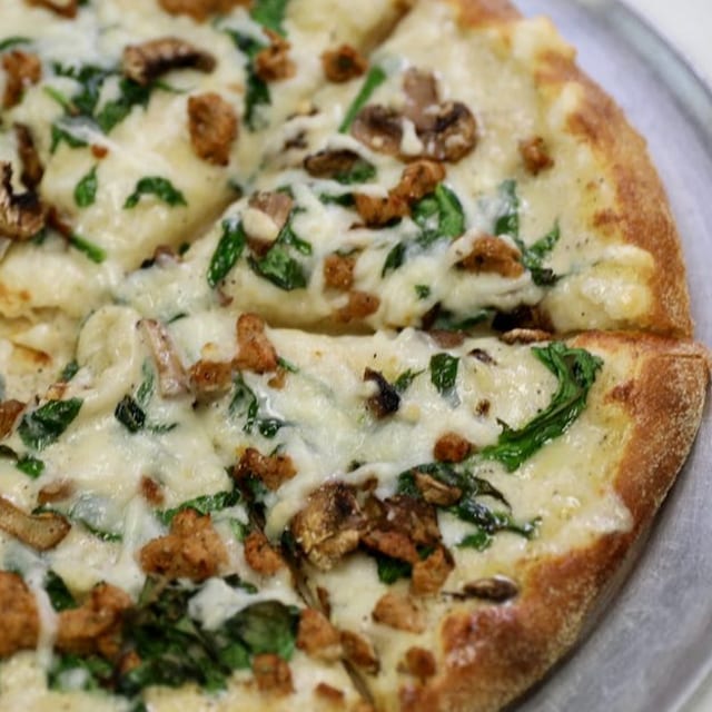 Chicken Alfredo Pizza (12").