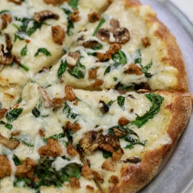 Chicken Alfredo Pizza (14").