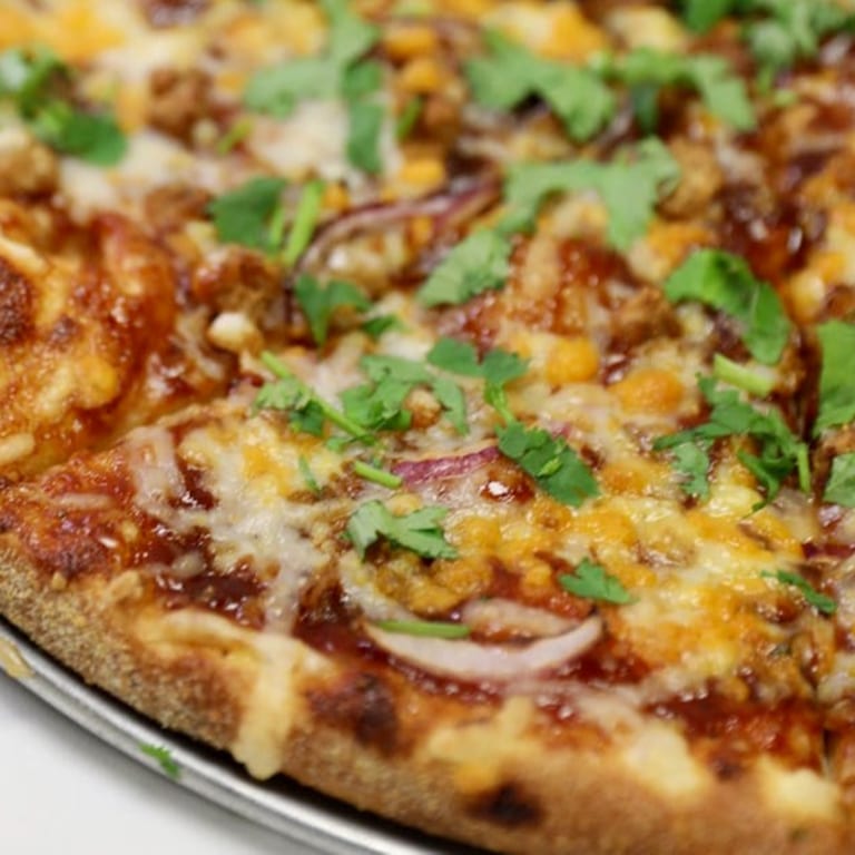 BBQ Chicken Pizza Delight